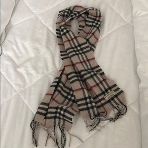 Burberry scarf - 50 inches long - 8 inches wide